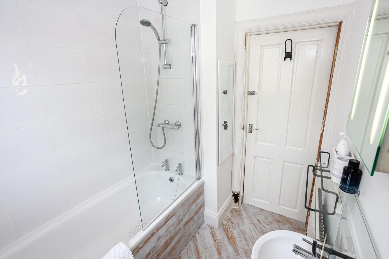 Cosy 2 Bed Apartment - Close To Leeds Centre Exterior foto